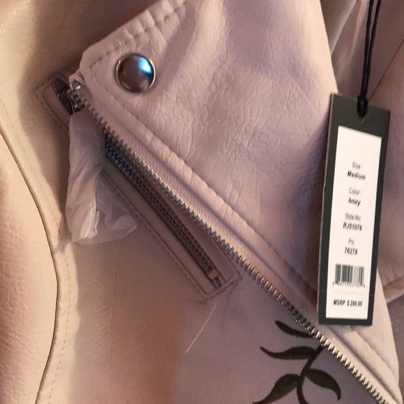 Artificial Leather Embroidered Moro Jacket - Picture 9 of 12